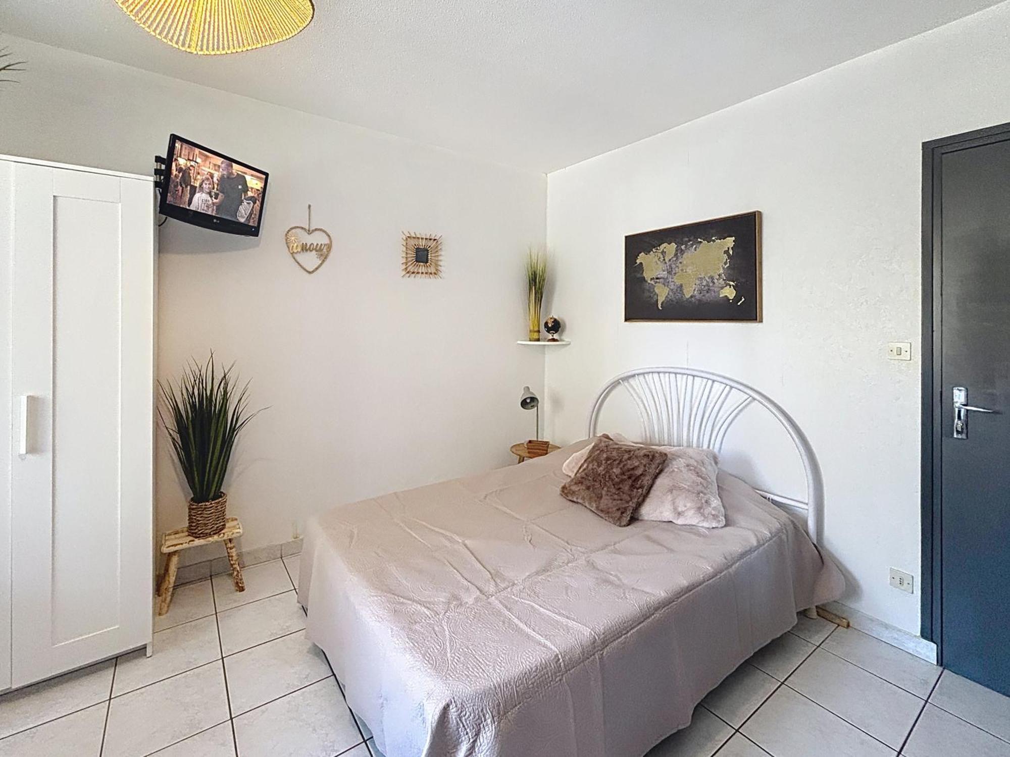 Apartment Dans Station Thermale, Dans Avec Ascenseur *